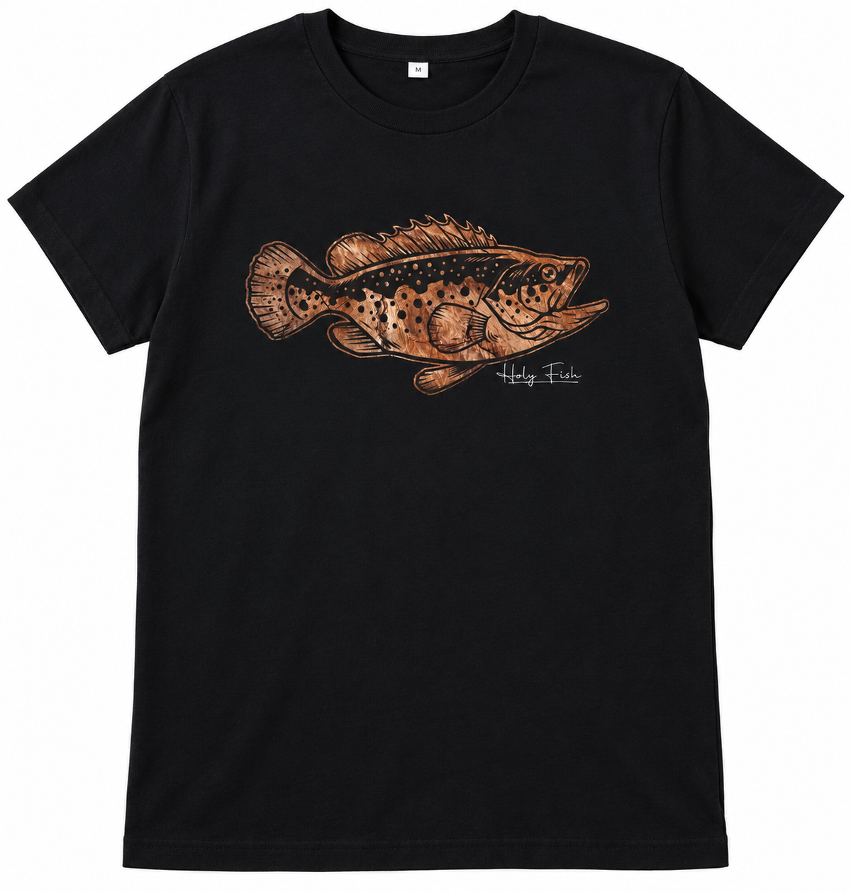 Schwarzes Holy Fish M27 Riesenbarsch-T-Shirt mit kupferfarbenem Fischmotiv vor weißem Hintergrund