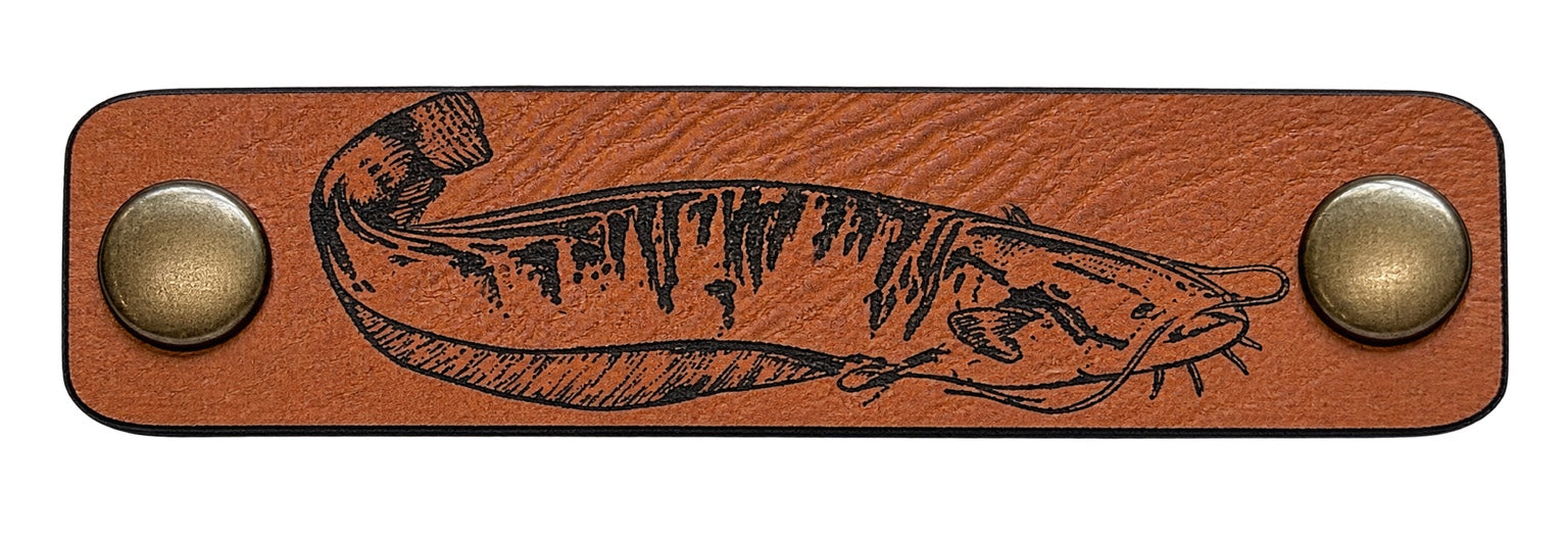 Holy Fish Wechselpatch Wels aus braunem Kunstleder